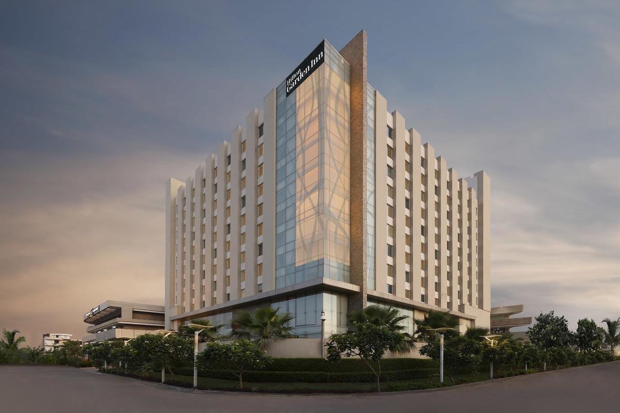 Doubletree By Hilton Gurugram Baani Square Ξενοδοχείο Γκουργκάον Εξωτερικό φωτογραφία