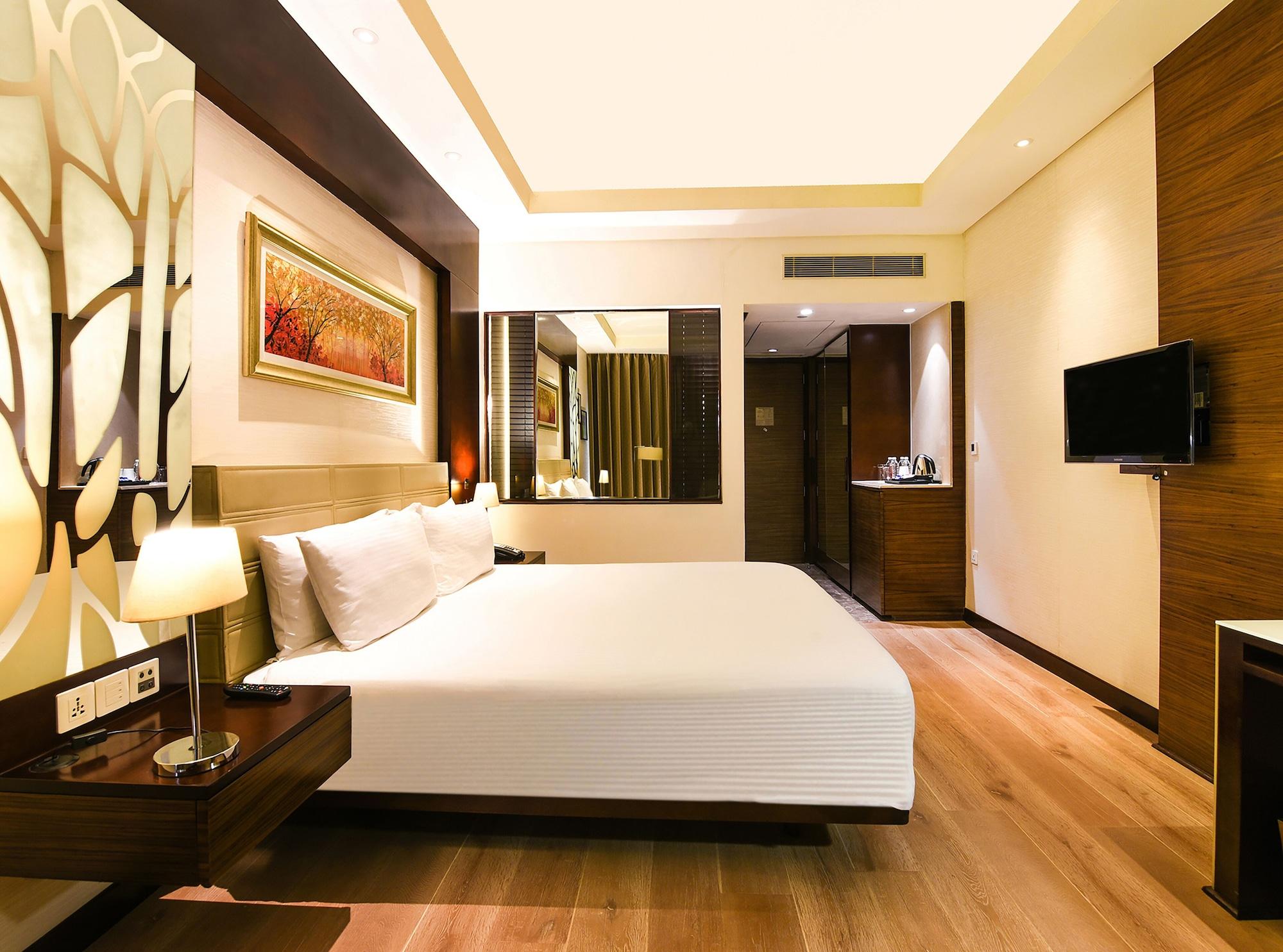 Doubletree By Hilton Gurugram Baani Square Ξενοδοχείο Γκουργκάον Εξωτερικό φωτογραφία