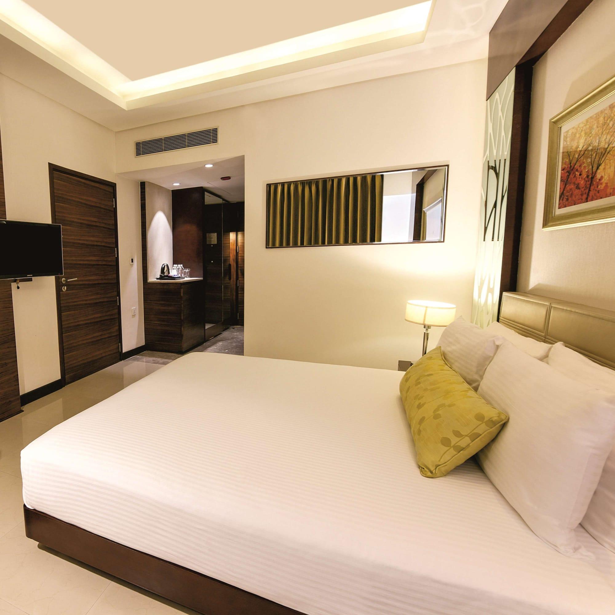 Doubletree By Hilton Gurugram Baani Square Ξενοδοχείο Γκουργκάον Εξωτερικό φωτογραφία