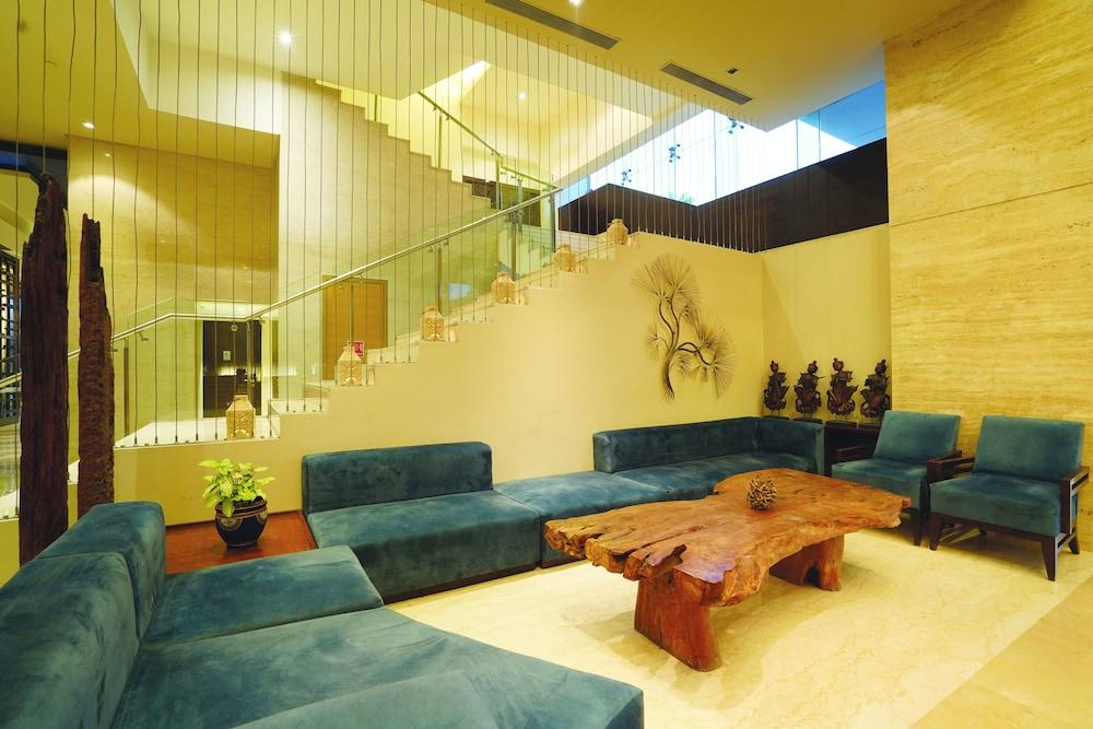 Doubletree By Hilton Gurugram Baani Square Ξενοδοχείο Γκουργκάον Εξωτερικό φωτογραφία