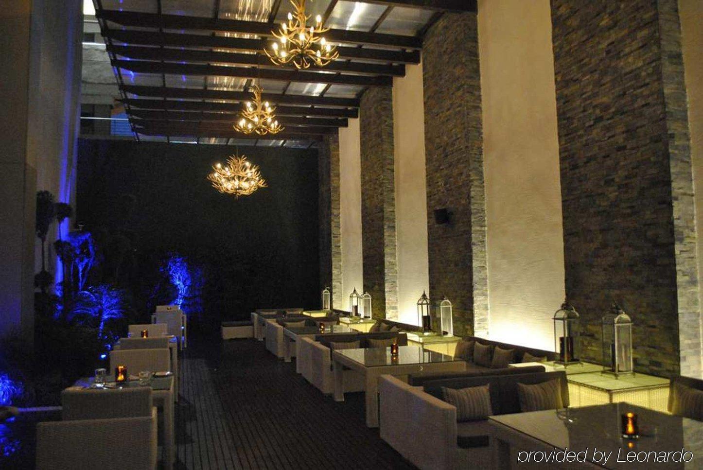 Doubletree By Hilton Gurugram Baani Square Ξενοδοχείο Γκουργκάον Εξωτερικό φωτογραφία