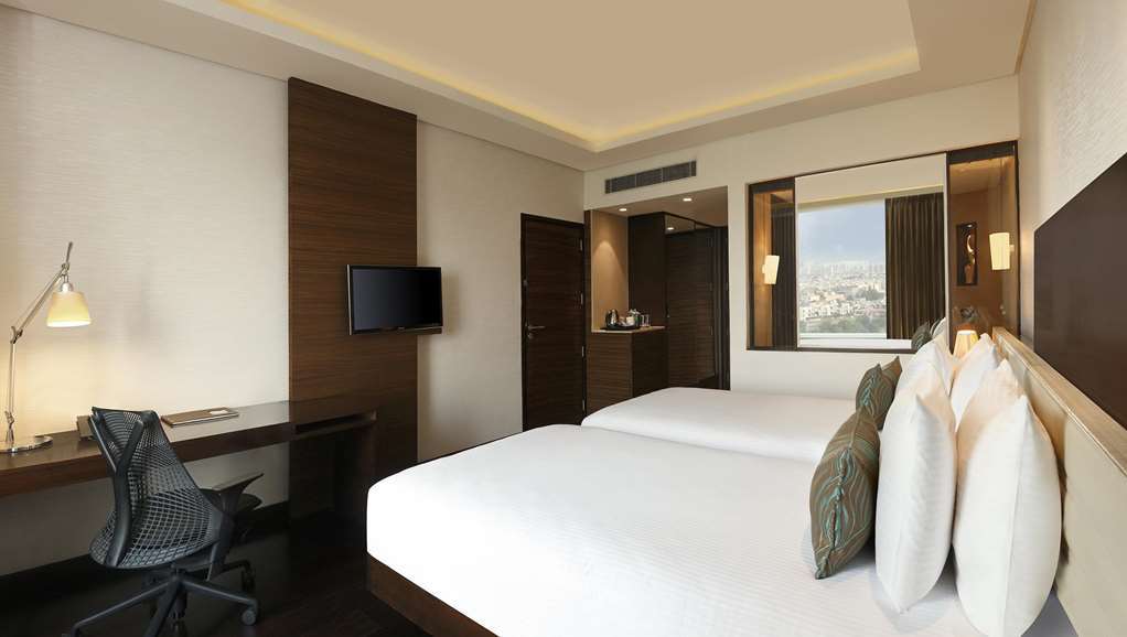 Doubletree By Hilton Gurugram Baani Square Ξενοδοχείο Γκουργκάον Δωμάτιο φωτογραφία